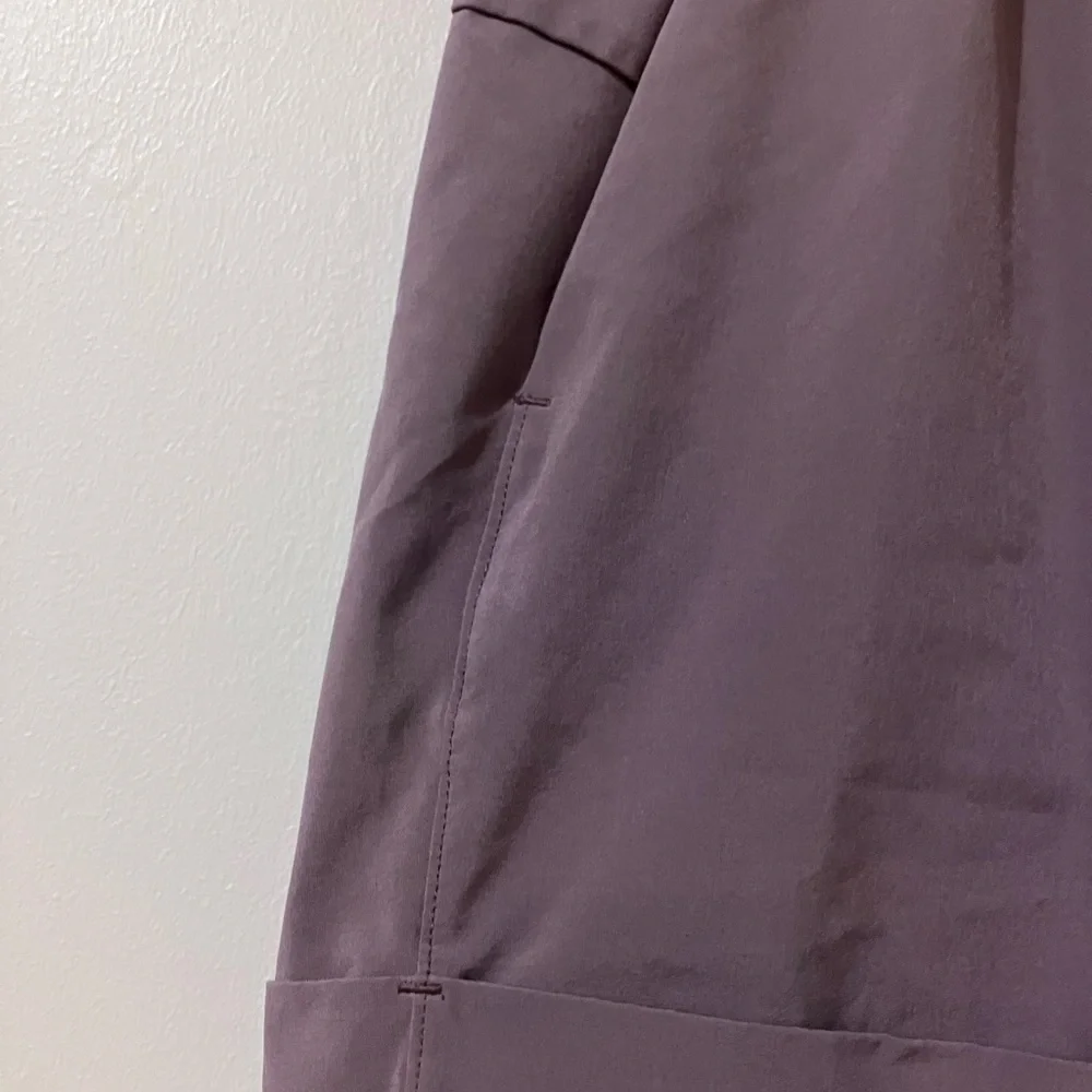 Lululemon “Spring Break Away” Cuffed Drawstring Athletic Shorts Pockets - Picture 7 of 9